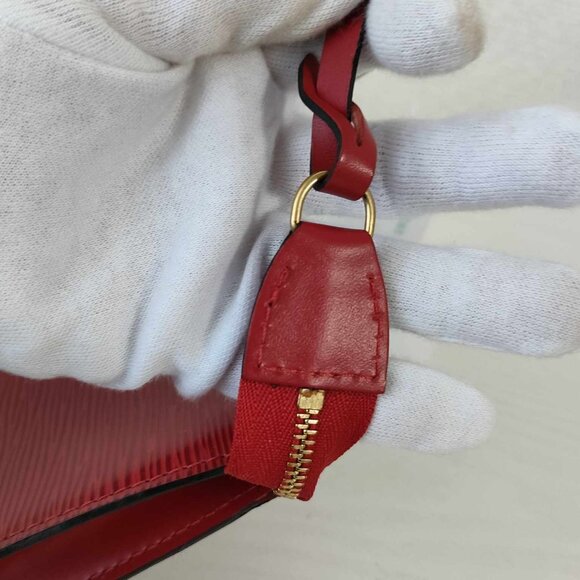 Louis Vuitton Epi Pochette Accessoires - Picture 12 of 16